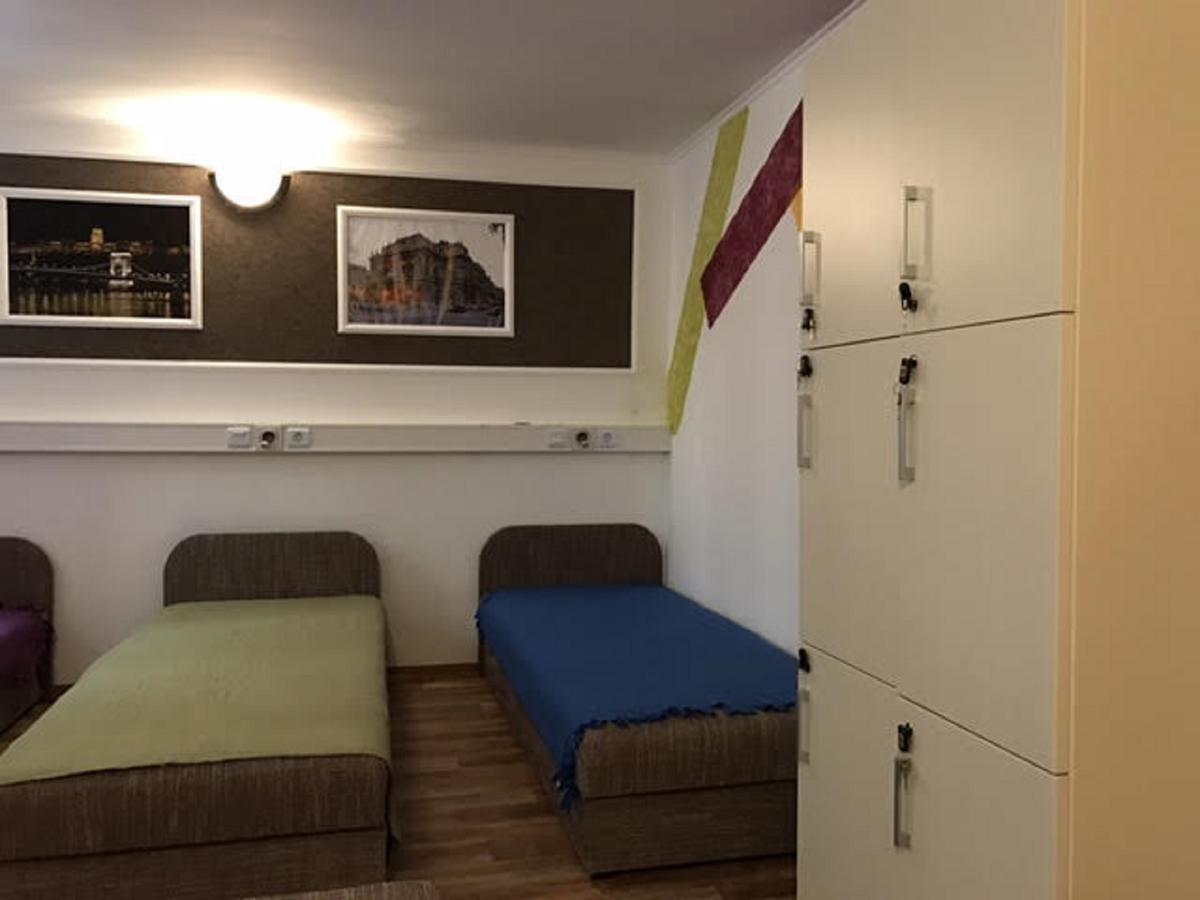 Opera Hostel Βουδαπέστη Εξωτερικό φωτογραφία