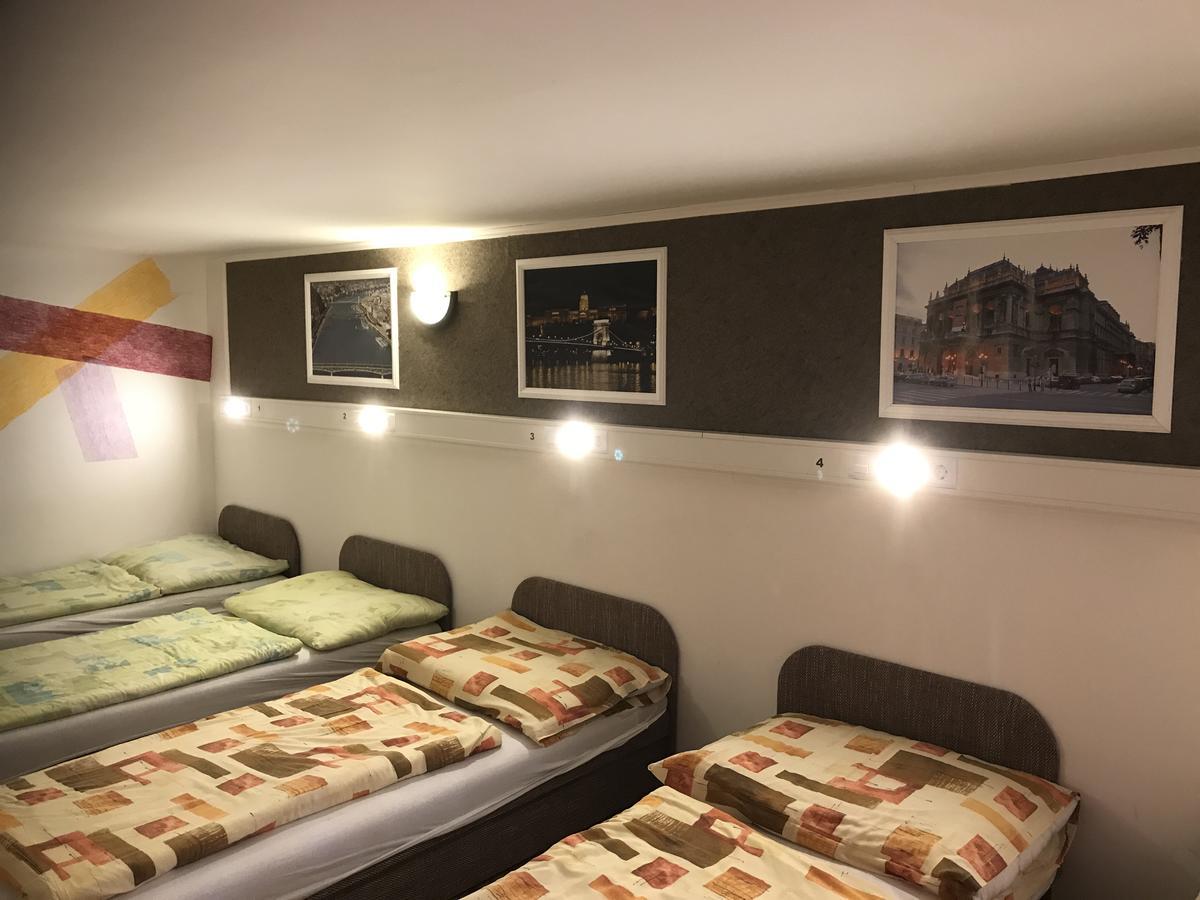 Opera Hostel Βουδαπέστη Εξωτερικό φωτογραφία