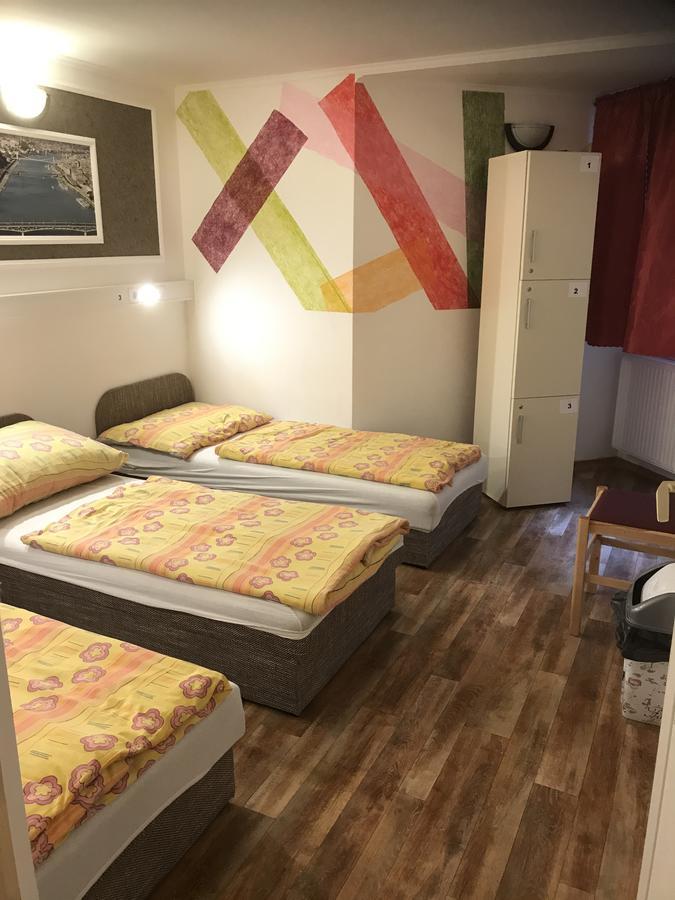 Opera Hostel Βουδαπέστη Εξωτερικό φωτογραφία