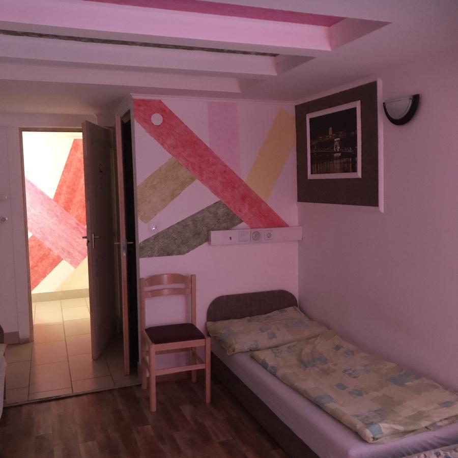 Opera Hostel Βουδαπέστη Εξωτερικό φωτογραφία