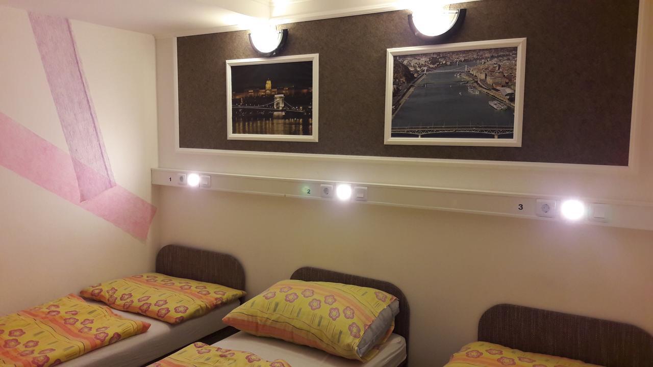 Opera Hostel Βουδαπέστη Εξωτερικό φωτογραφία