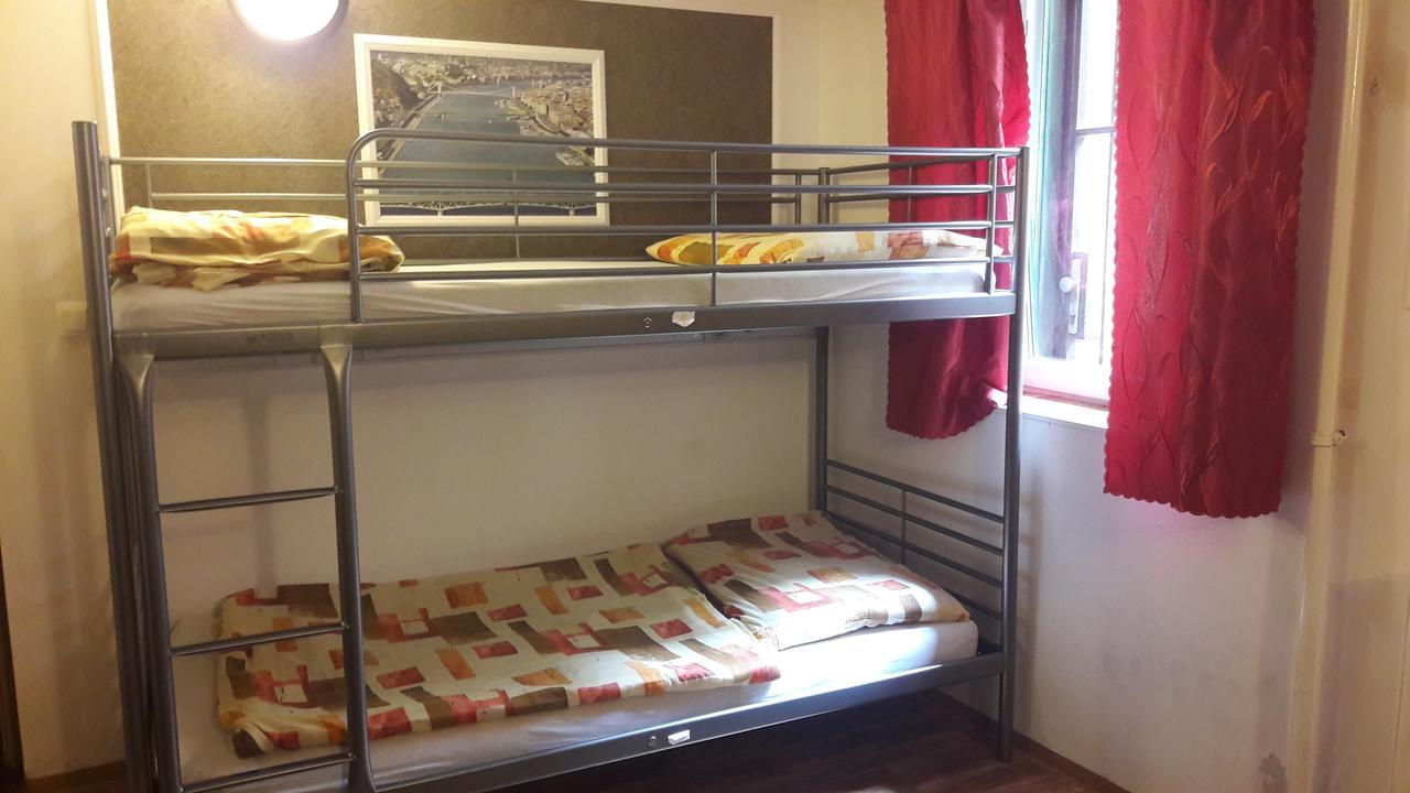 Opera Hostel Βουδαπέστη Εξωτερικό φωτογραφία
