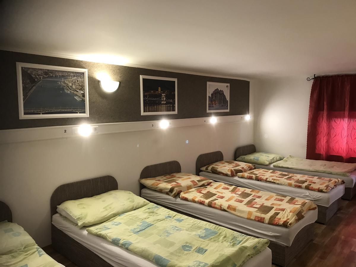 Opera Hostel Βουδαπέστη Εξωτερικό φωτογραφία