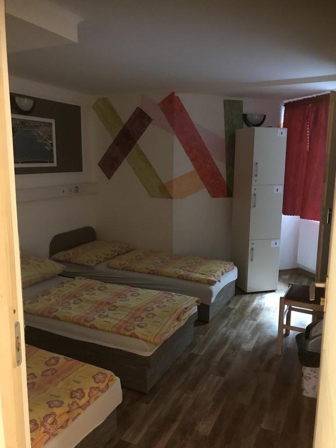 Opera Hostel Βουδαπέστη Εξωτερικό φωτογραφία