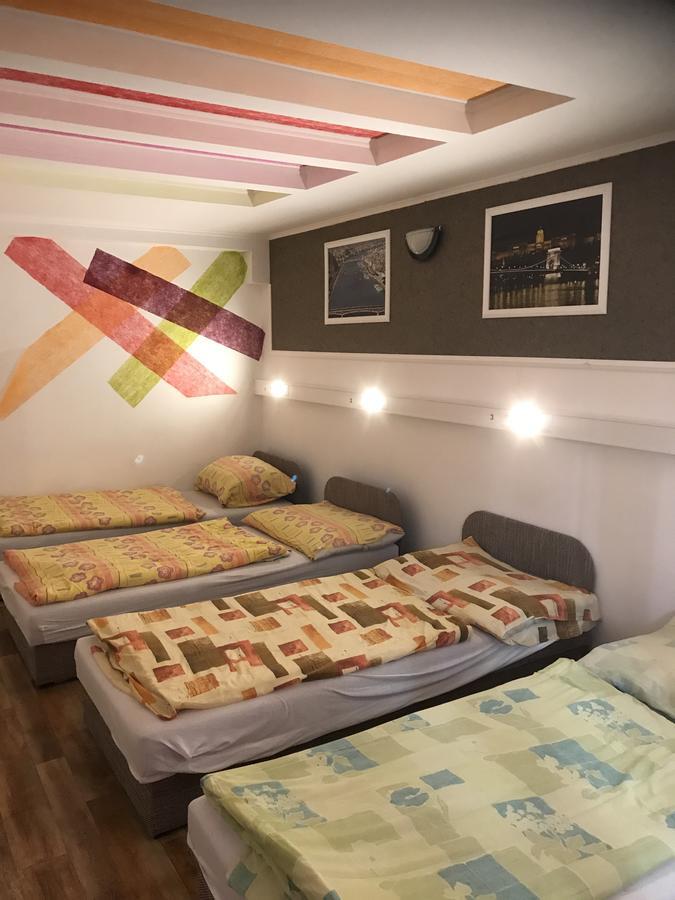 Opera Hostel Βουδαπέστη Εξωτερικό φωτογραφία