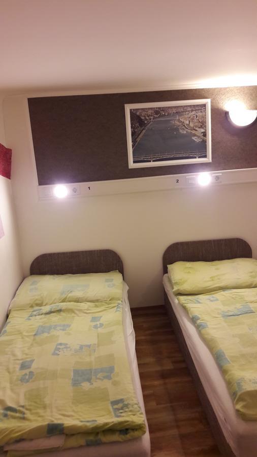 Opera Hostel Βουδαπέστη Εξωτερικό φωτογραφία
