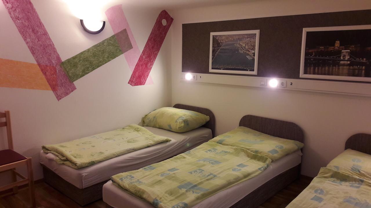 Opera Hostel Βουδαπέστη Εξωτερικό φωτογραφία
